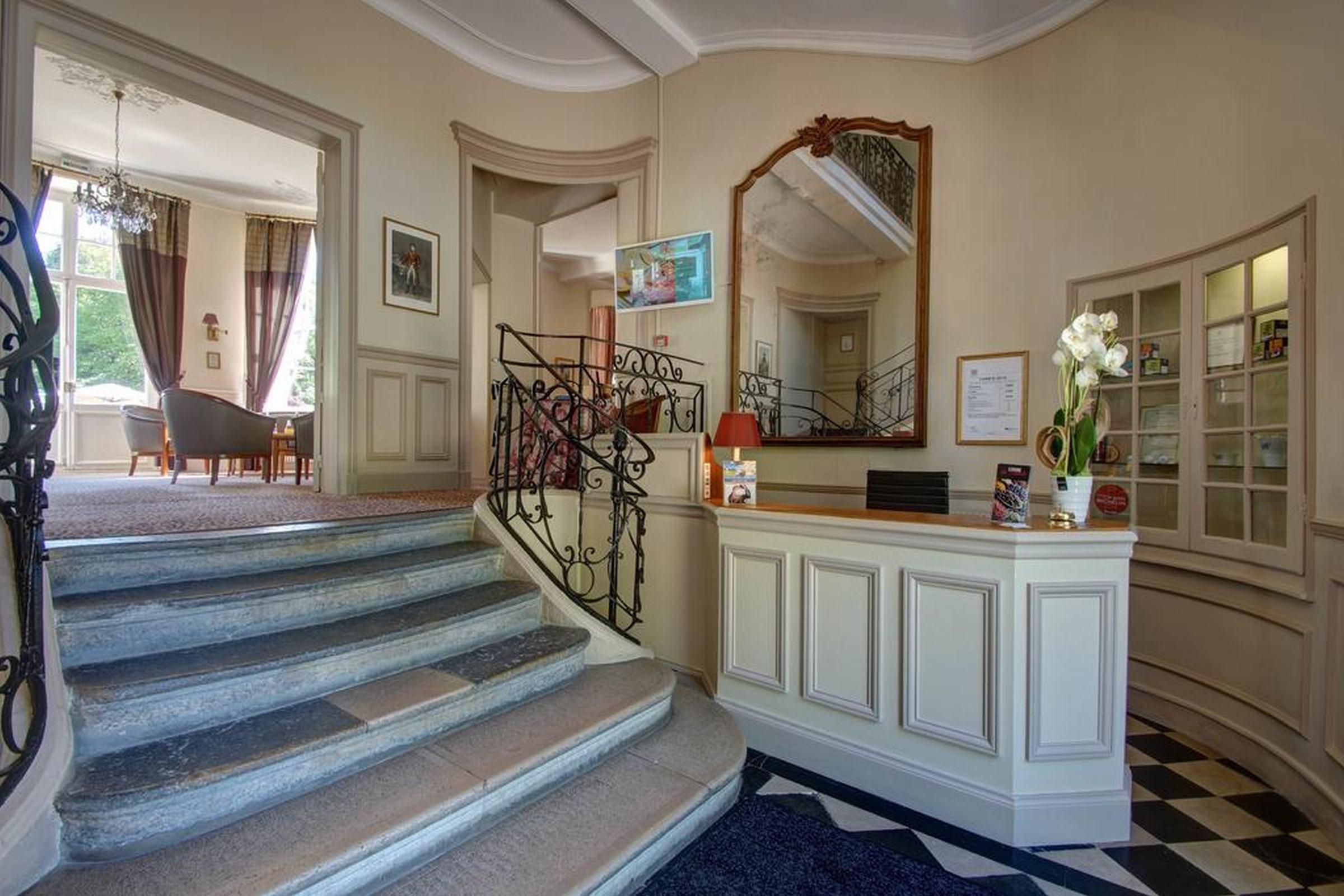 Hotel Chateau Clery Hesdin-lʼAbbé Екстериор снимка