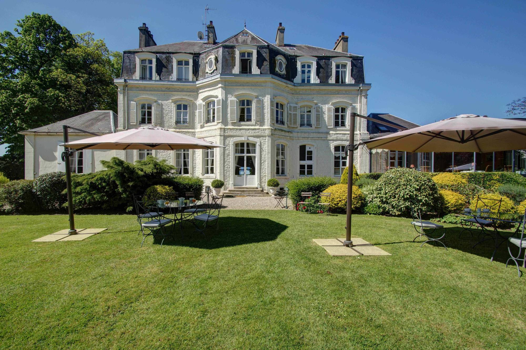 Hotel Chateau Clery Hesdin-lʼAbbé Екстериор снимка